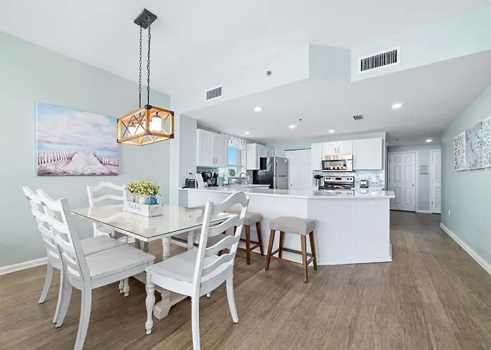 Apartment Avalon 810 Beachfront Amazing Views Wrap Around Balcony Amenities